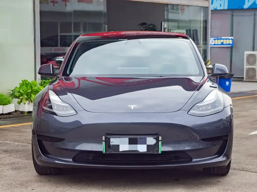 Tesla Model 3 — фото 5