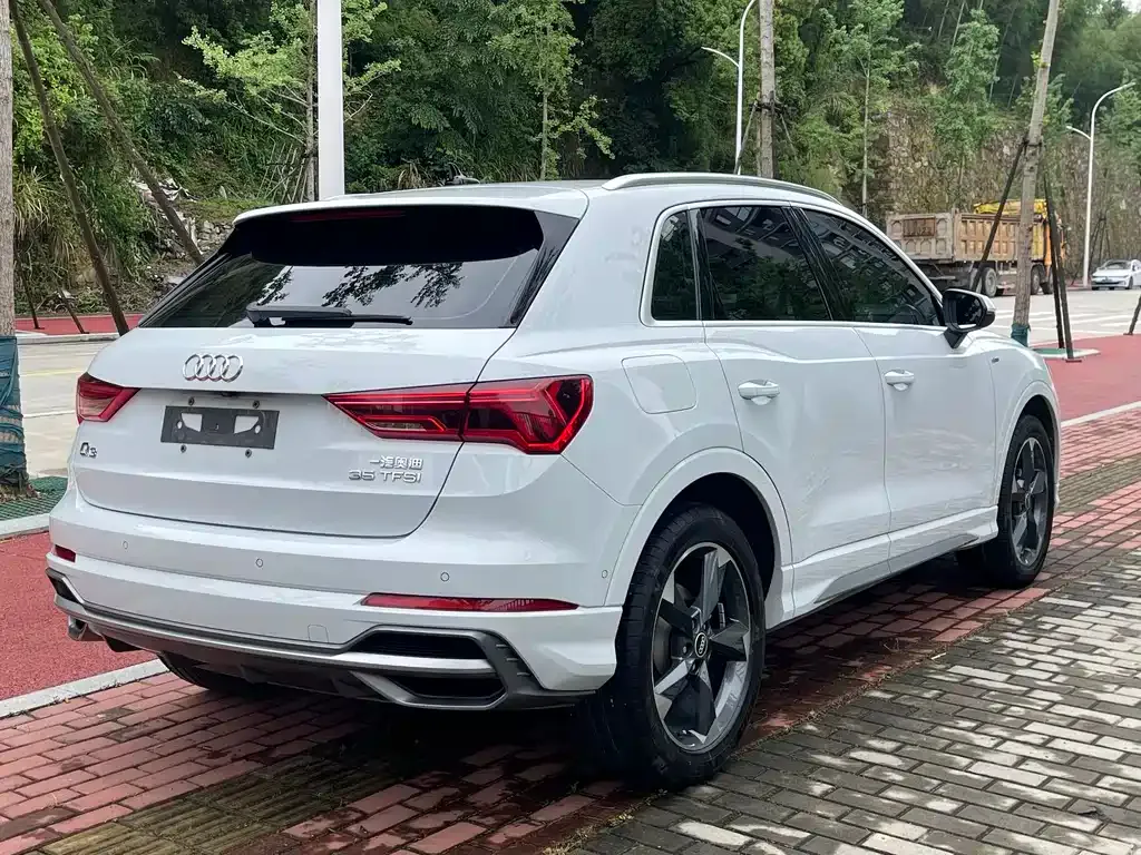 Audi Q3 2021 из CN, фото 10