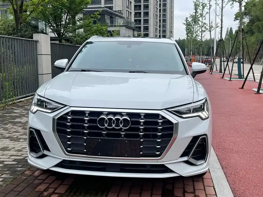 Audi Q3 2021 из CN, фото 9