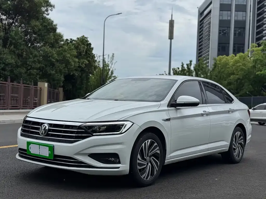 Volkswagen Sagitar