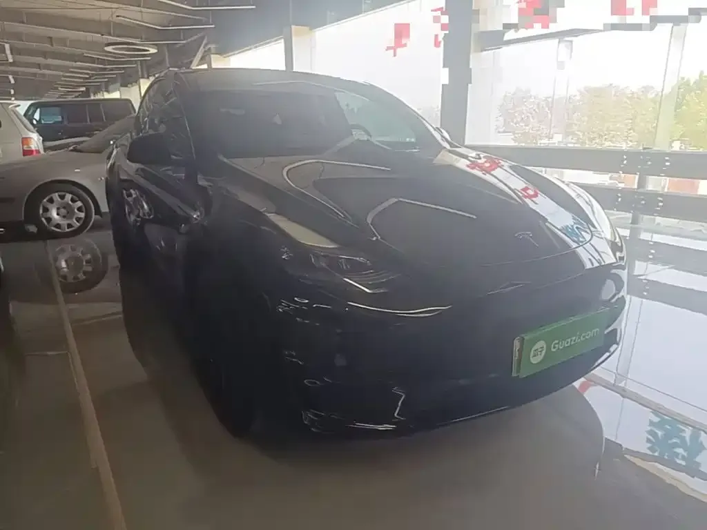 Tesla Model Y — фото 7