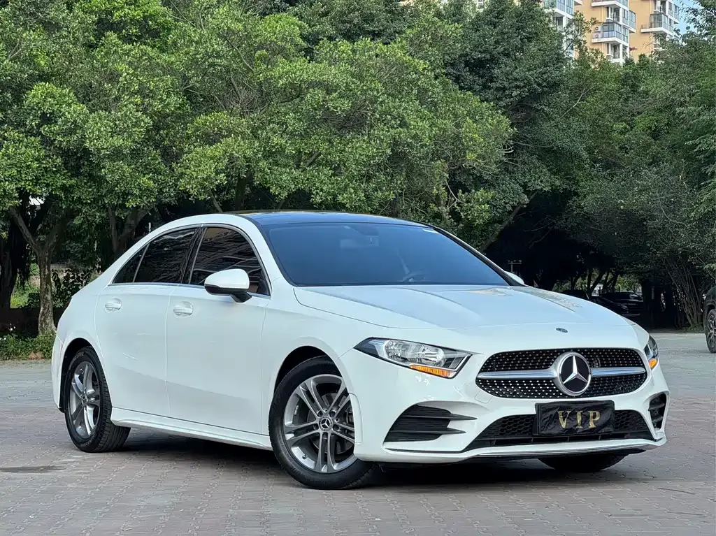 Mercedes-Benz A-Class — фото 9