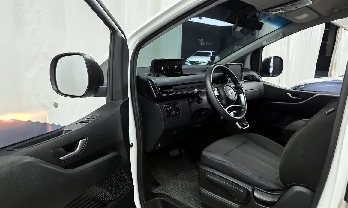 Hyundai Staria 2023 из KR, фото 8