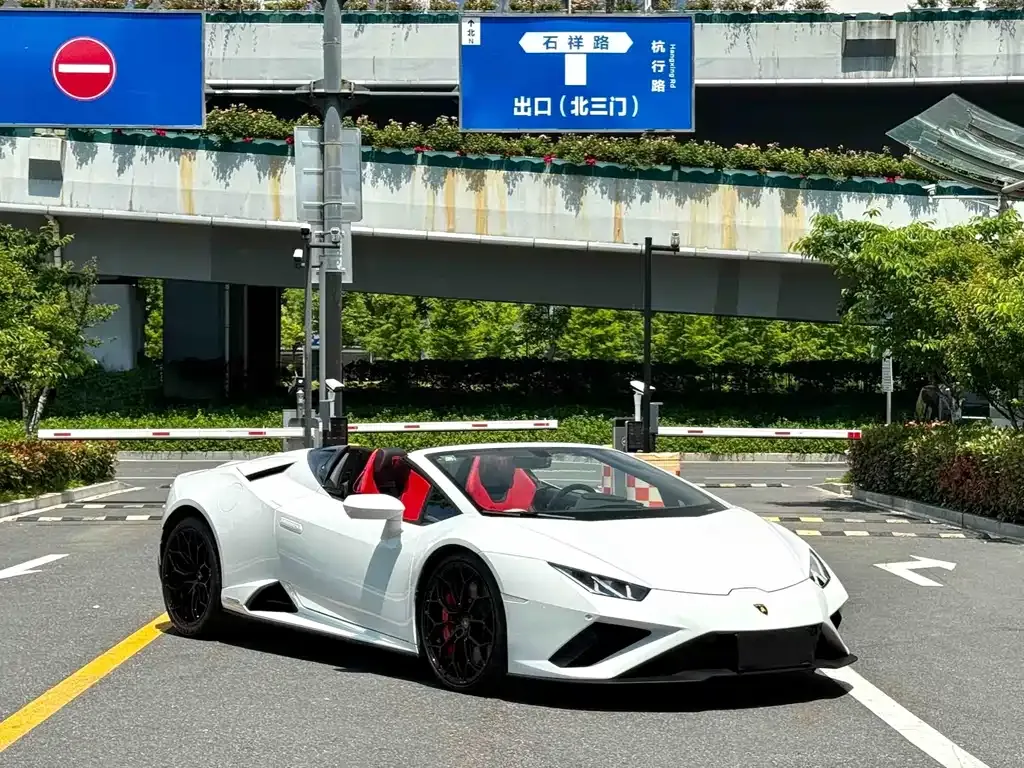 Lamborghini Huracan — фото 7