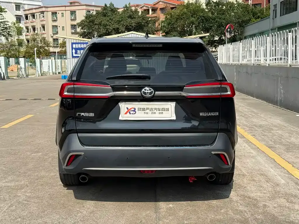 Toyota Wildlander — фото 10