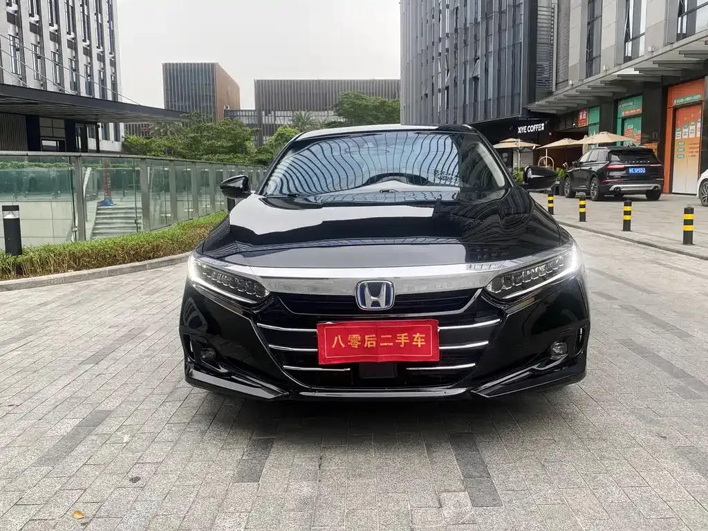 Honda Accord — фото 10