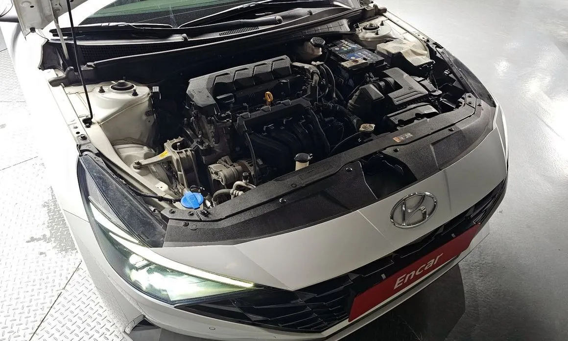 Hyundai AVANTE — фото 10