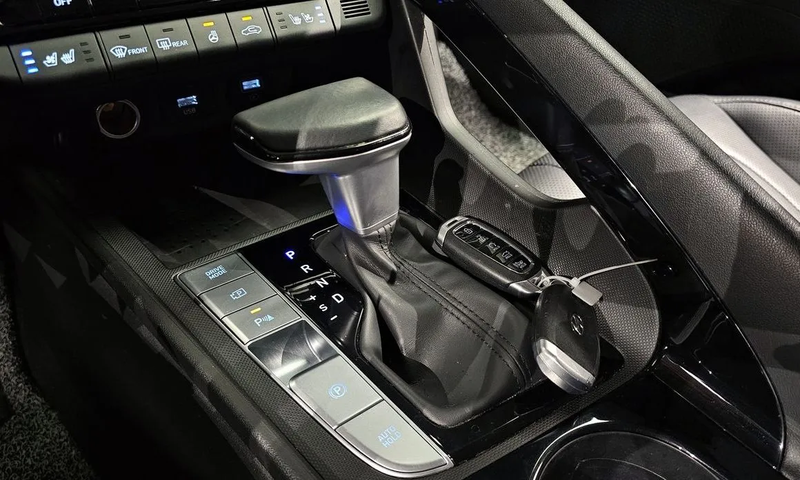 Hyundai AVANTE — фото 6