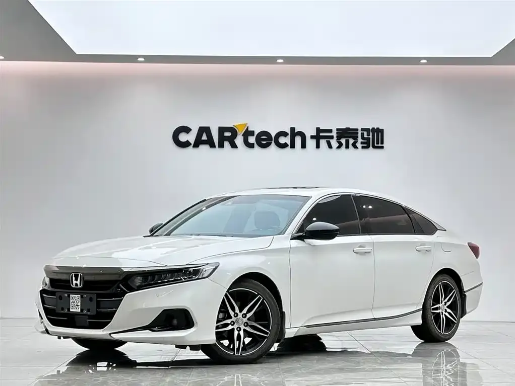 Honda Accord — фото 1