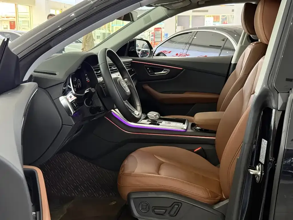 Audi Q8 2021 из CN, фото 3
