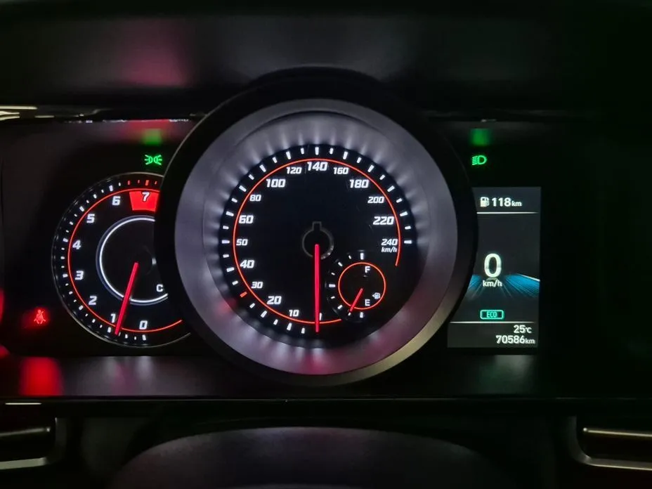 Hyundai AVANTE 2023 из KR, фото 4