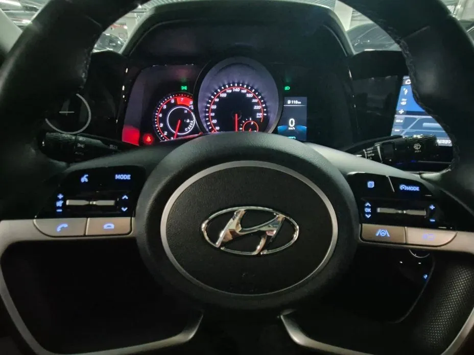 Hyundai AVANTE 2023 из KR, фото 3