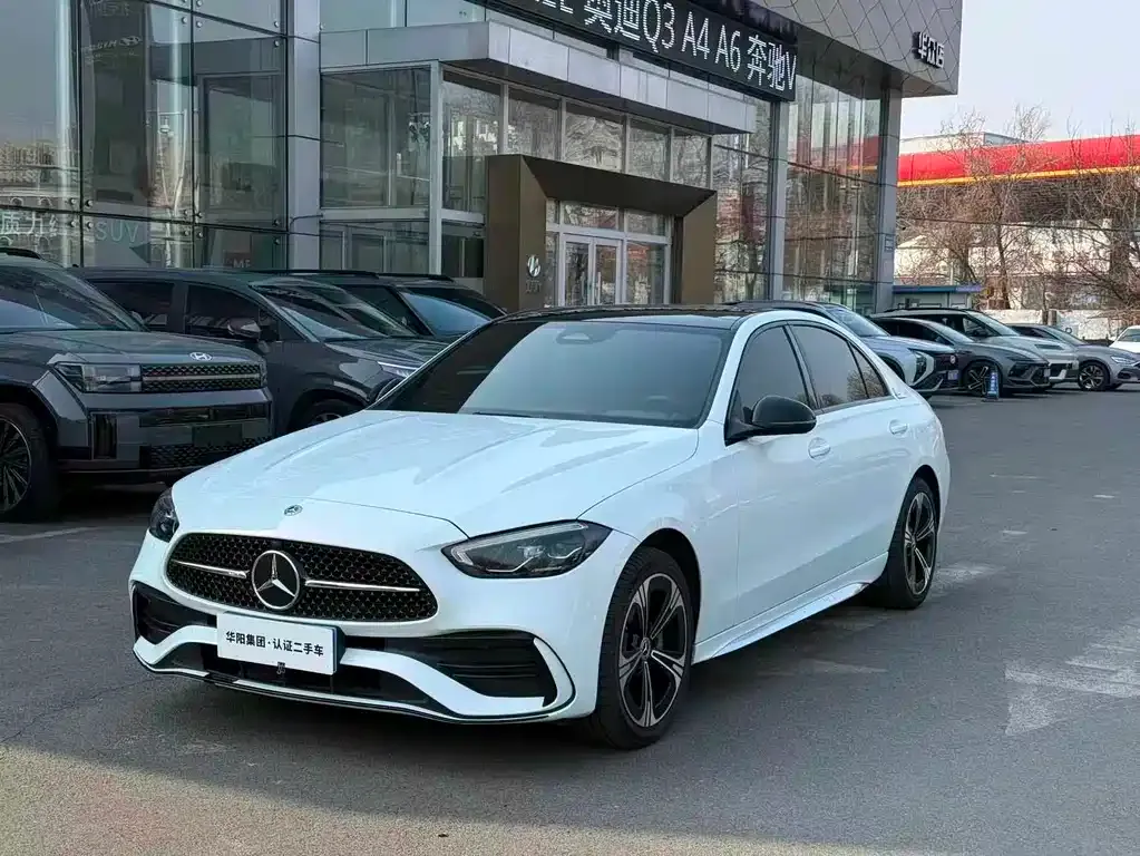 Mercedes-Benz C-Class — фото 1