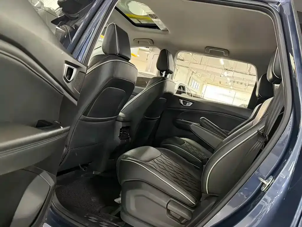 Wuling Jiachen 2023 из CN, фото 2