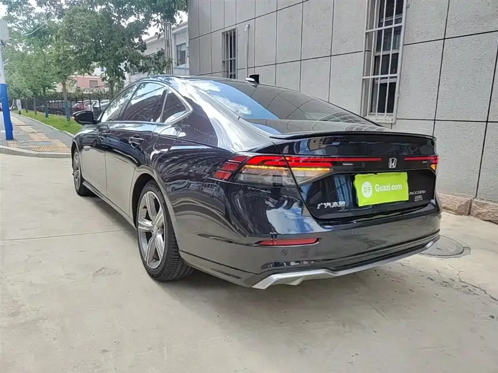 Honda Accord — фото 7