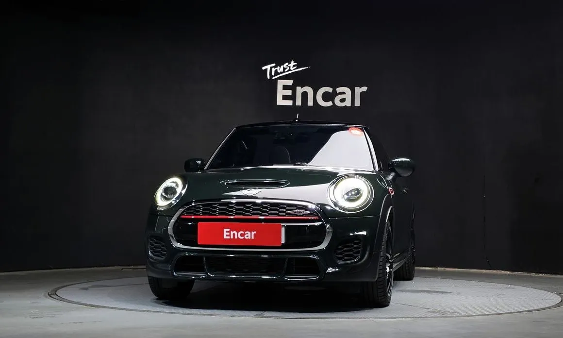 Mini Cooper Convertible 2021 из KR, фото 2