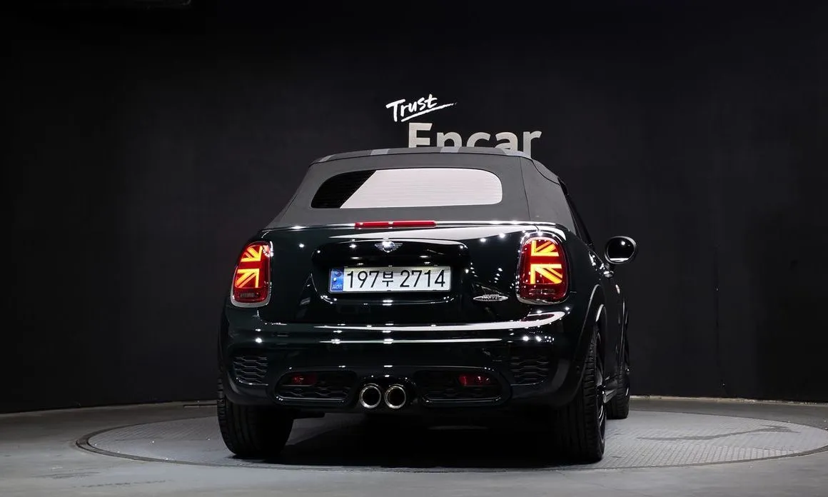 Mini Cooper Convertible 2021 из KR, фото 7