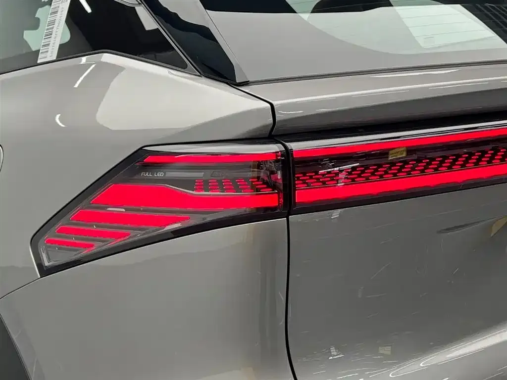 Geely 银河M7 2026 из CN, фото 3