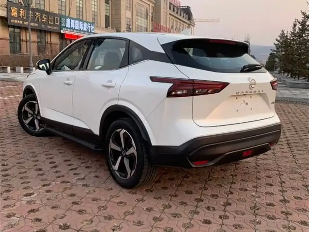 Nissan Qashqai — фото 4