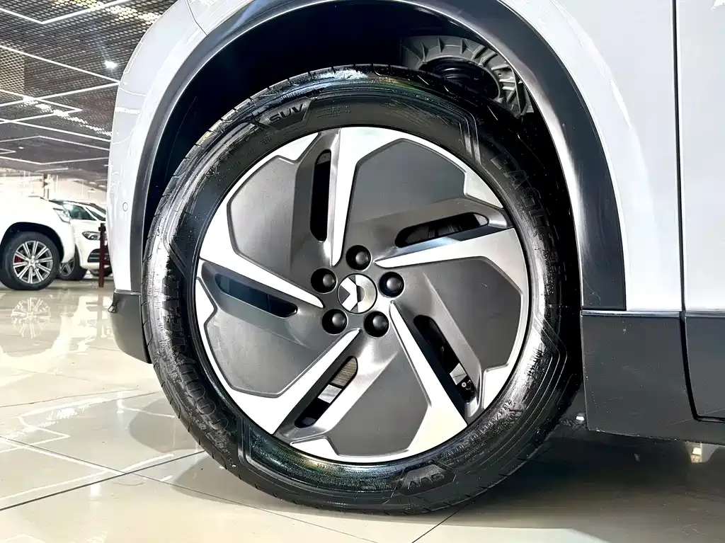NIO EC6 — фото 10
