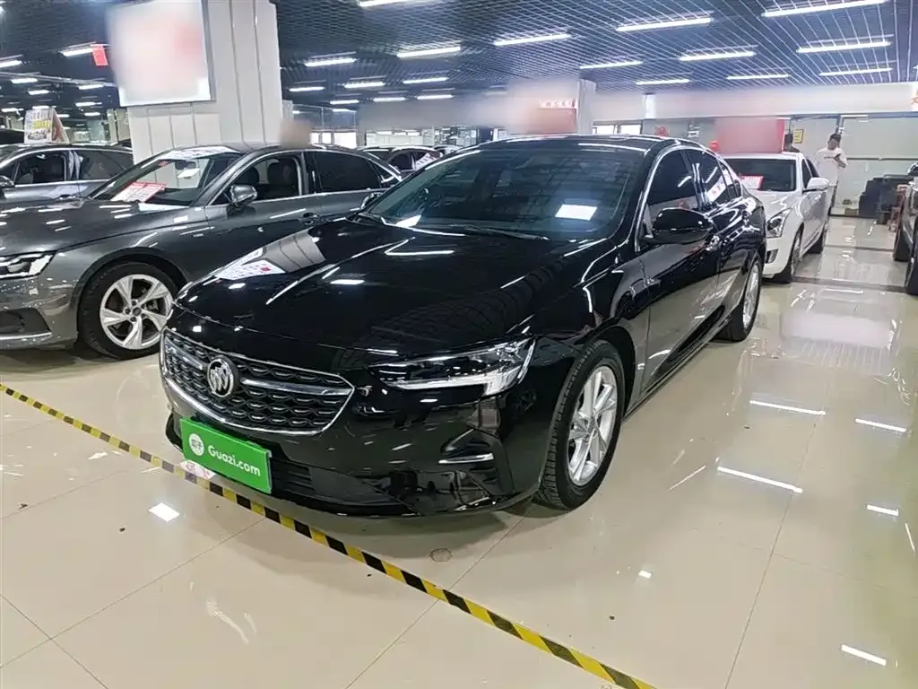 Buick Regal — фото 1