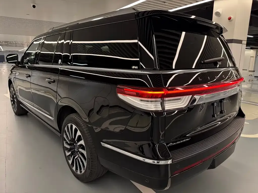 Lincoln Navigator — фото 6