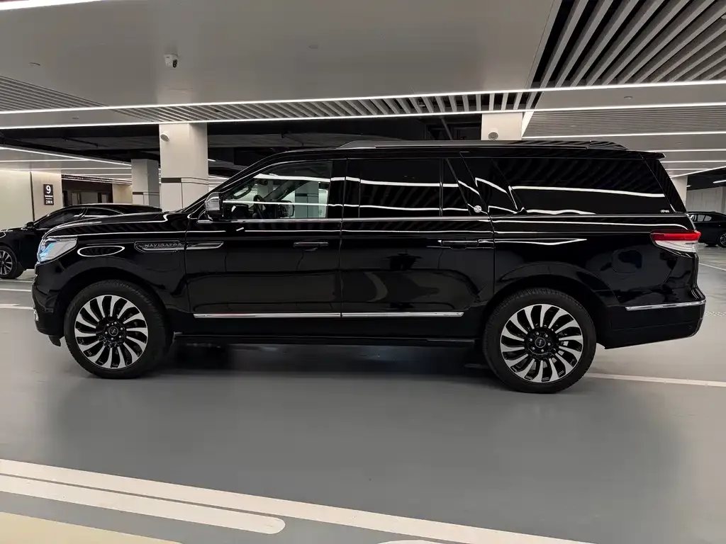Lincoln Navigator — фото 2
