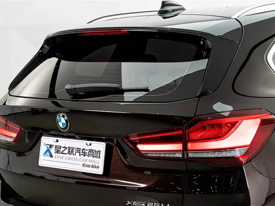 BMW X1 2021 из CN, фото 8
