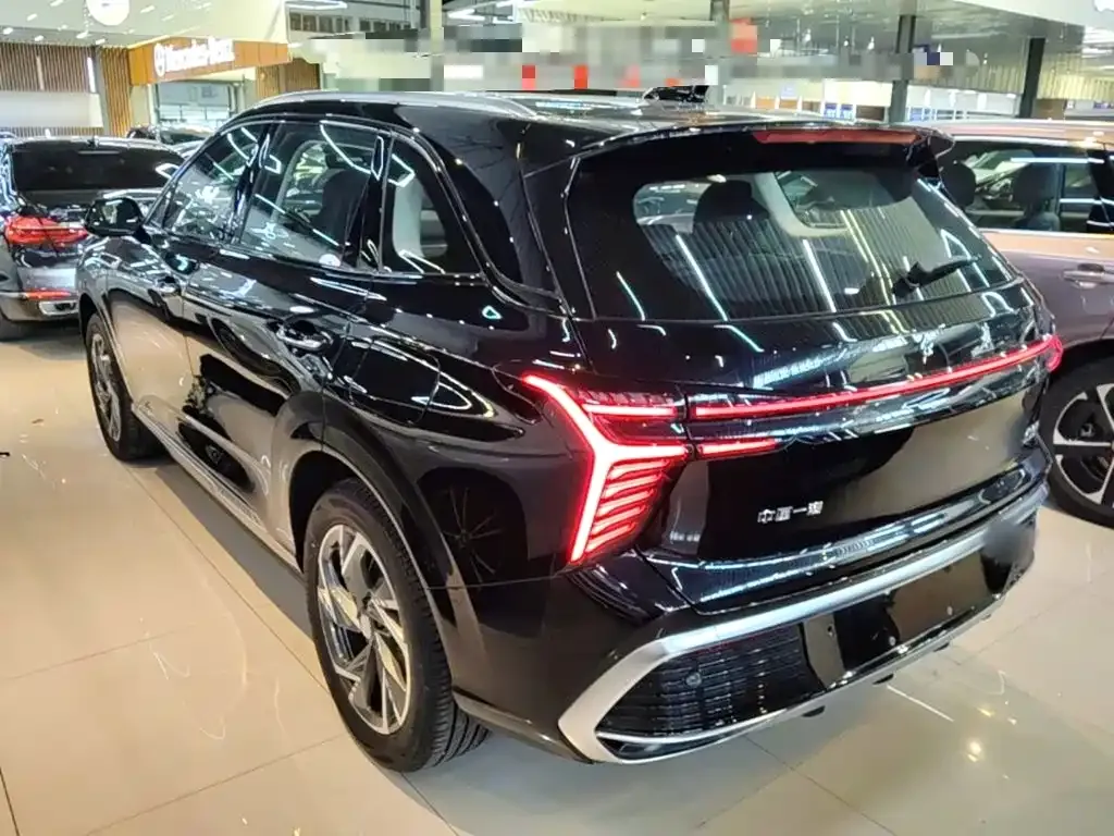 Hongqi HS3 PHEV — фото 7