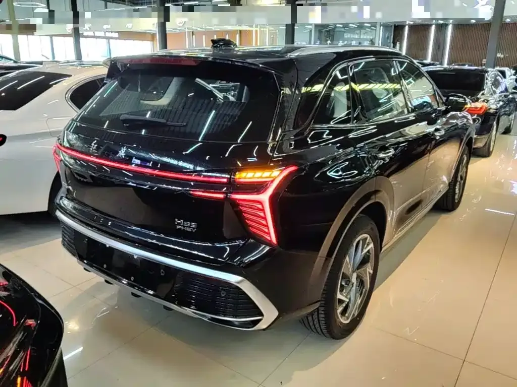 Hongqi HS3 PHEV — фото 6