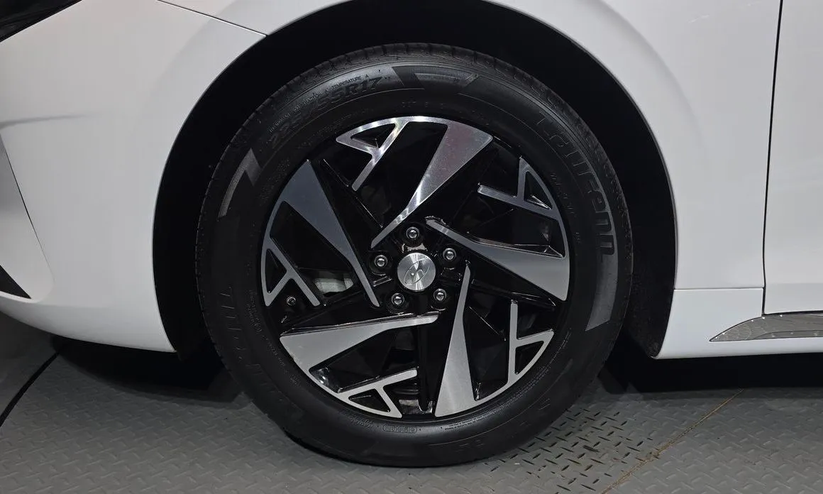 Hyundai Grandeur 2022 из KR, фото 2