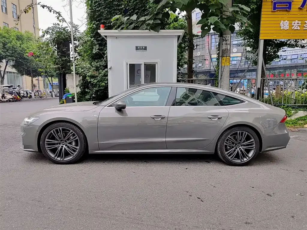 Audi A7 — фото 10