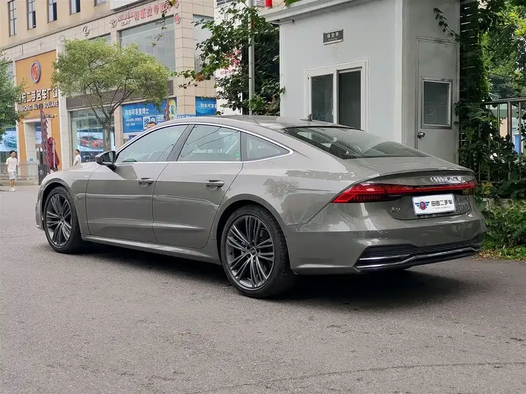 Audi A7 — фото 6
