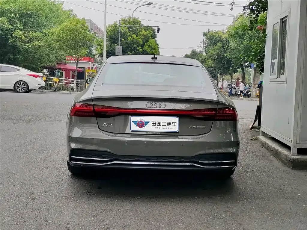 Audi A7 — фото 8