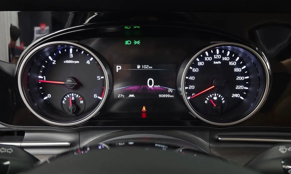 Kia Carnival 2023 из KR, фото 2