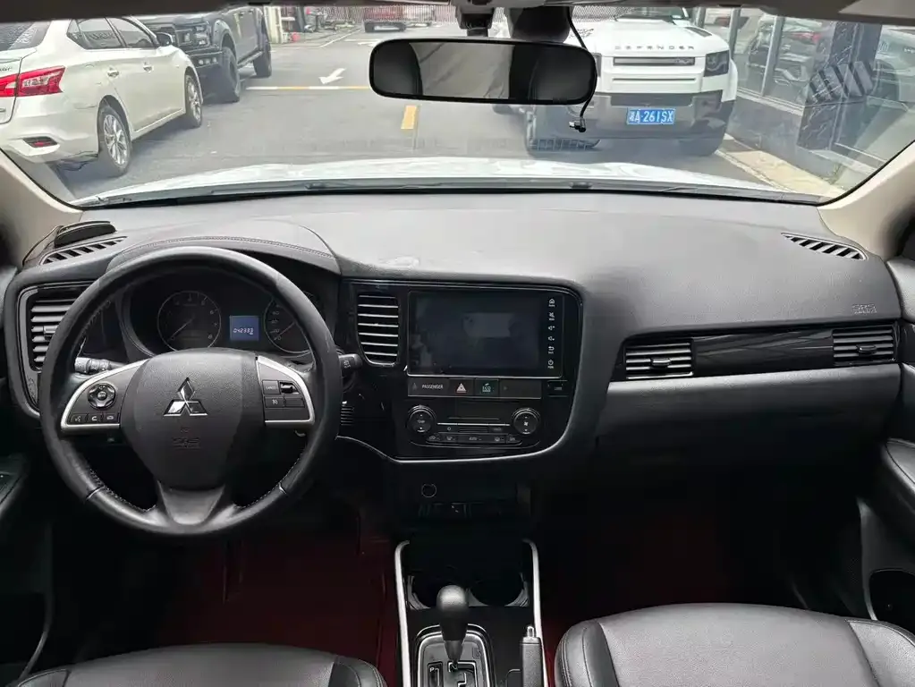 Mitsubishi Outlander 2022 из CN, фото 6
