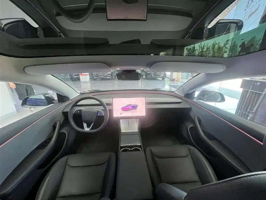 Tesla Model 3 — фото 6