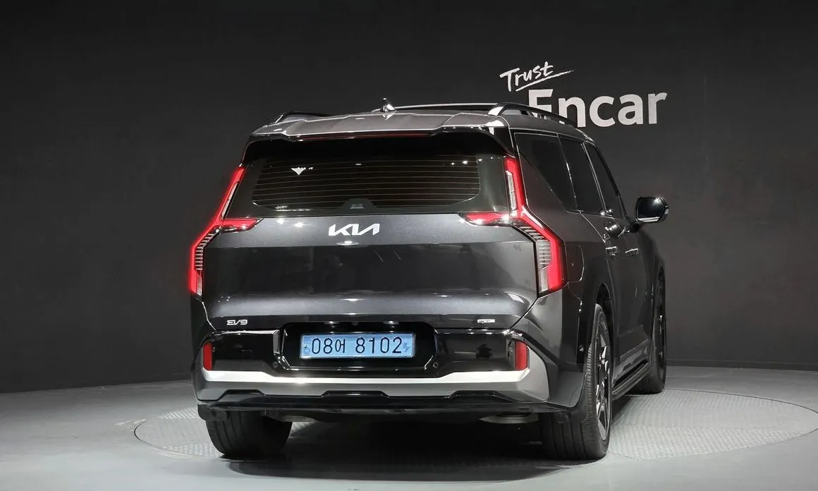 Kia EV9 2024 из KR, фото 2