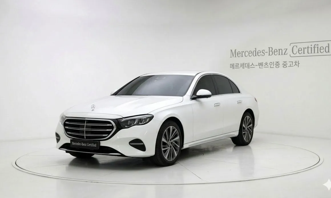 Mercedes-Benz E-Class — фото 1