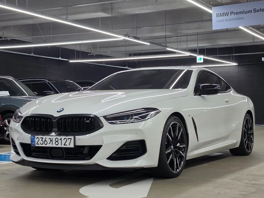 BMW 8-Series — фото 1