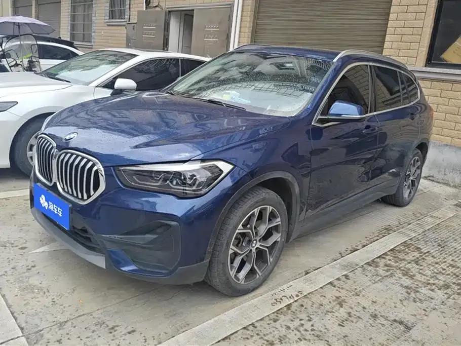BMW X1 — фото 1