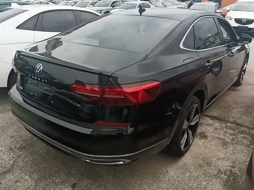 Volkswagen Passat 2021 из CN, фото 10
