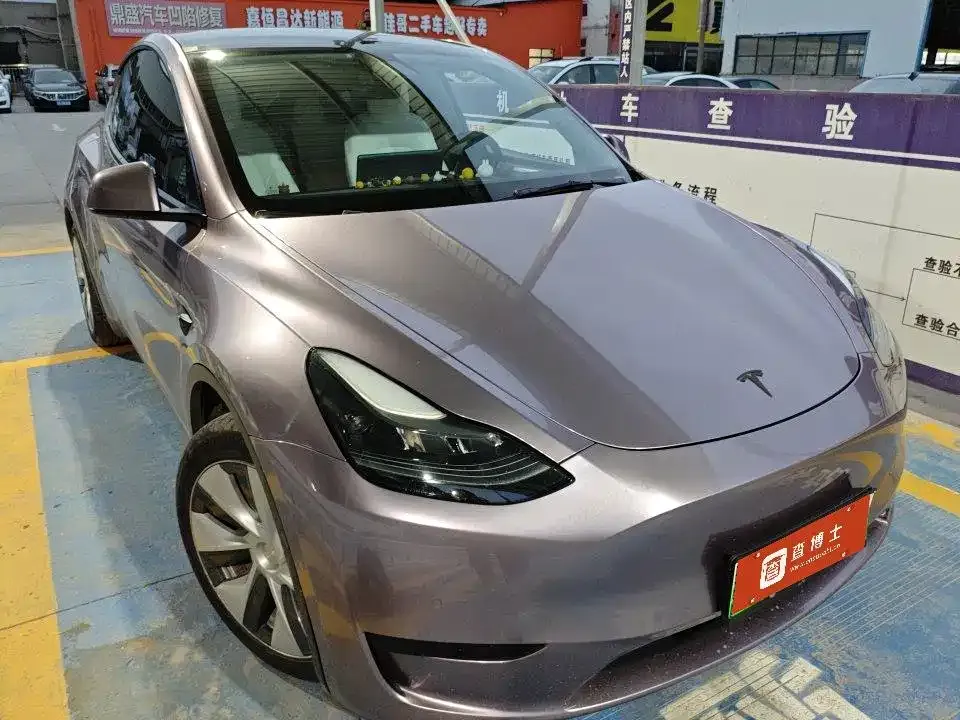 Tesla Model Y — фото 6