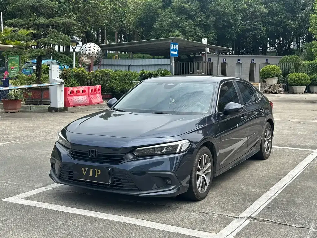 Honda Civic — фото 1