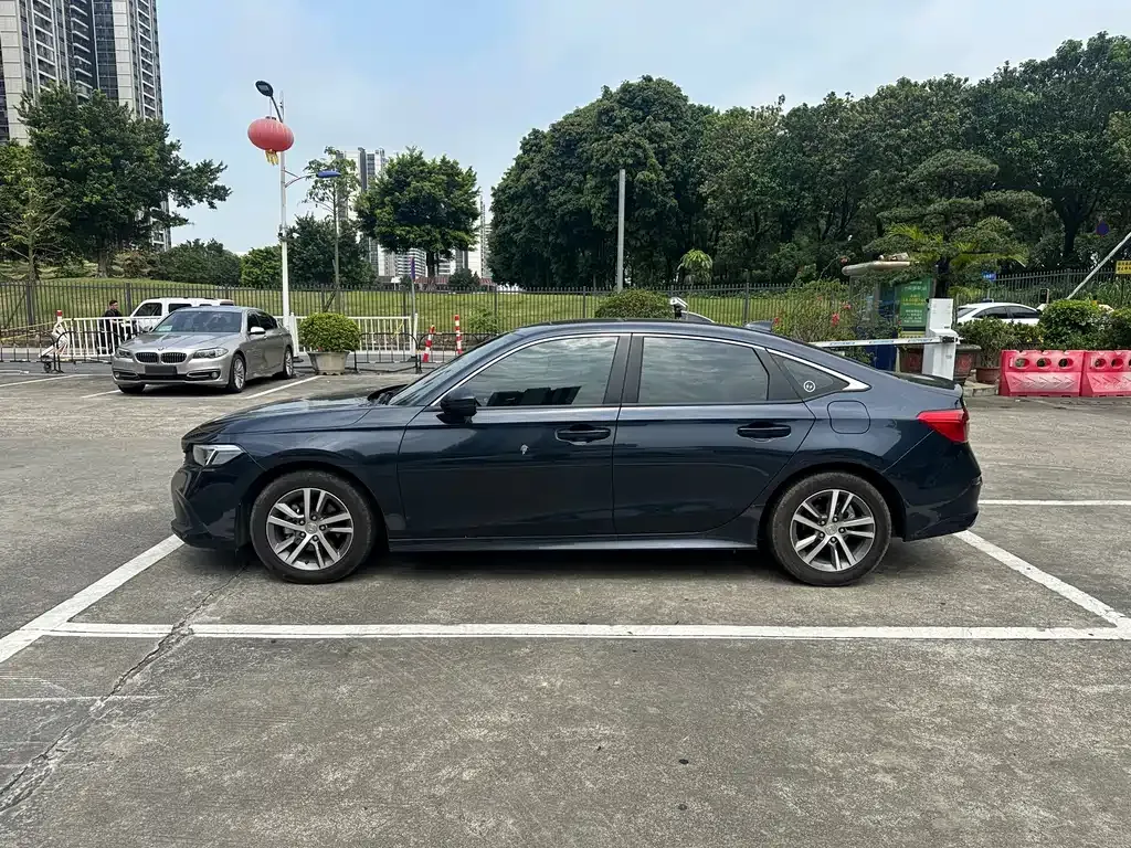 Honda Civic — фото 5