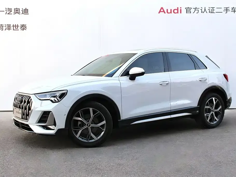 Audi Q3 — фото 1