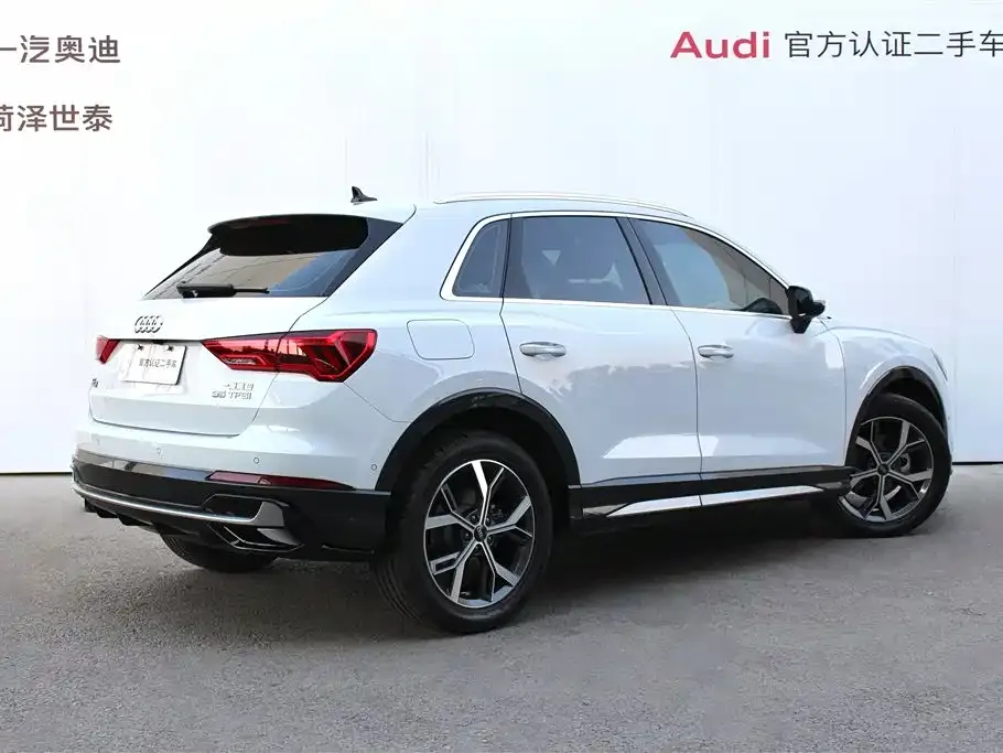 Audi Q3 — фото 10