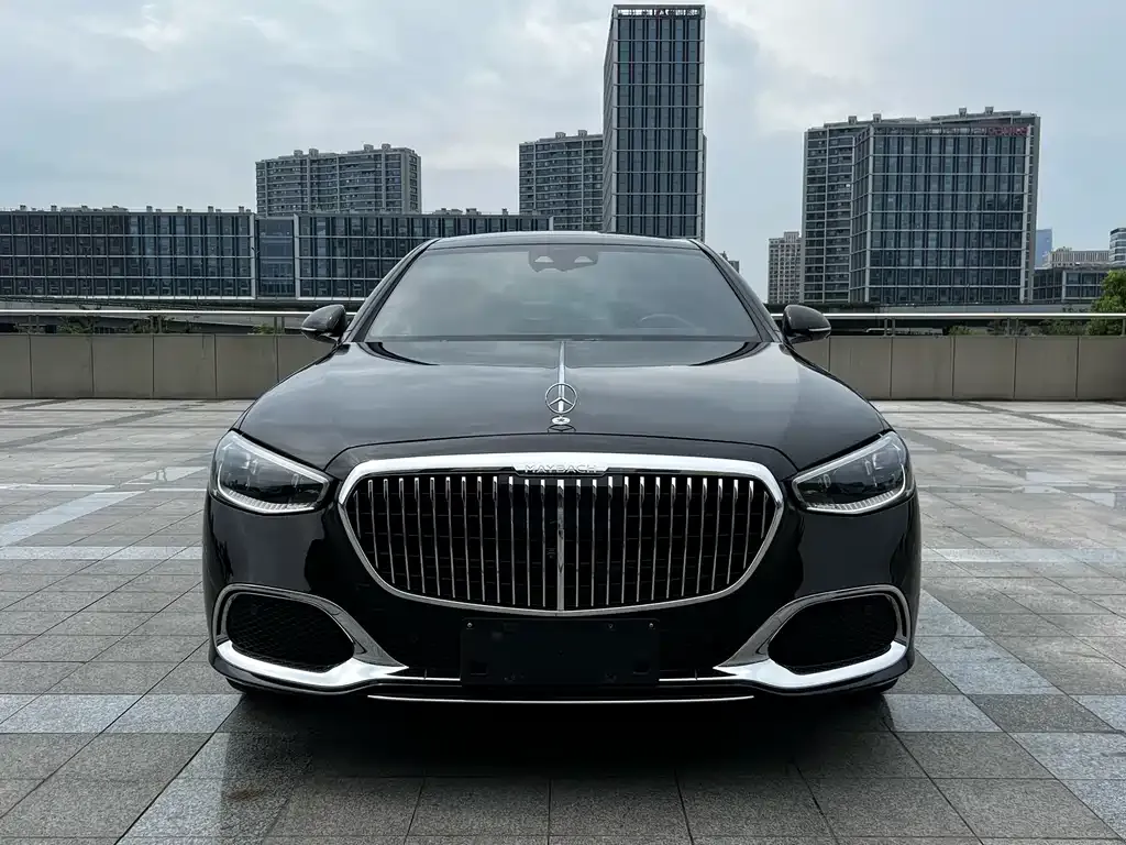 Mercedes-Benz S-Class — фото 1