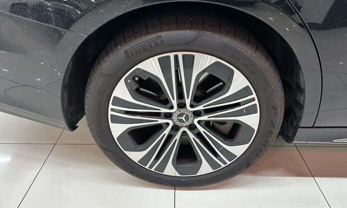 Mercedes-Benz E-Class 2025 из KR, фото 5
