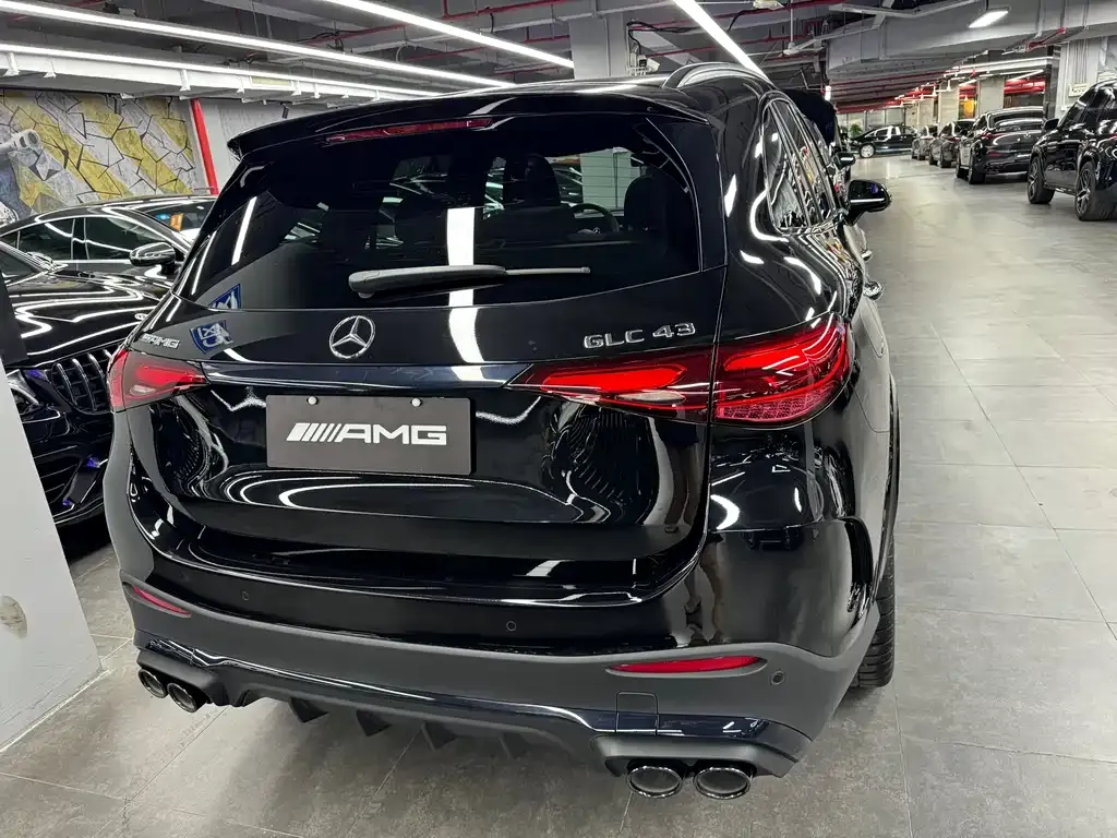 Mercedes-Benz GLC AMG — фото 5